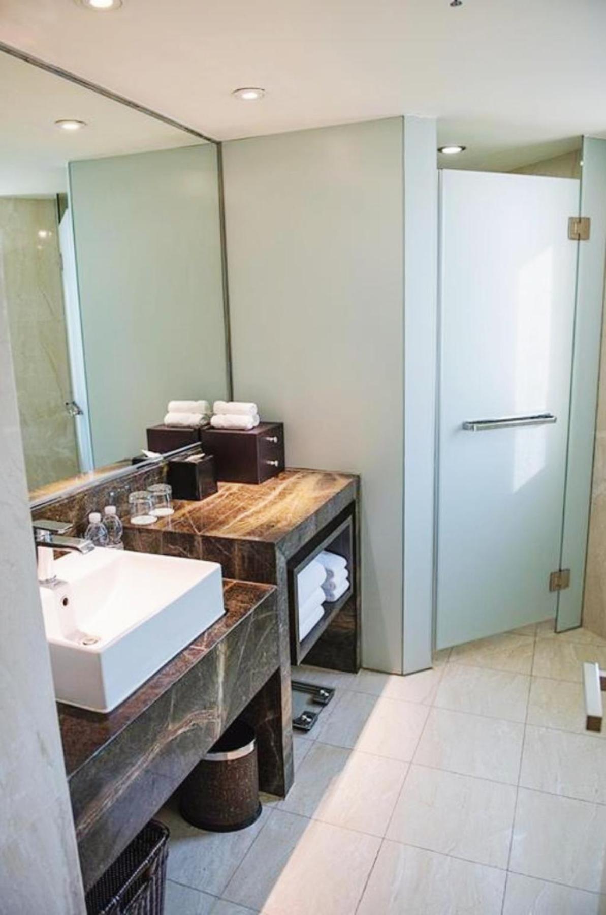 Courtyard By Marriott Shanghai Pudong Exterior photo